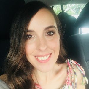 Meet your Posher, Cristina